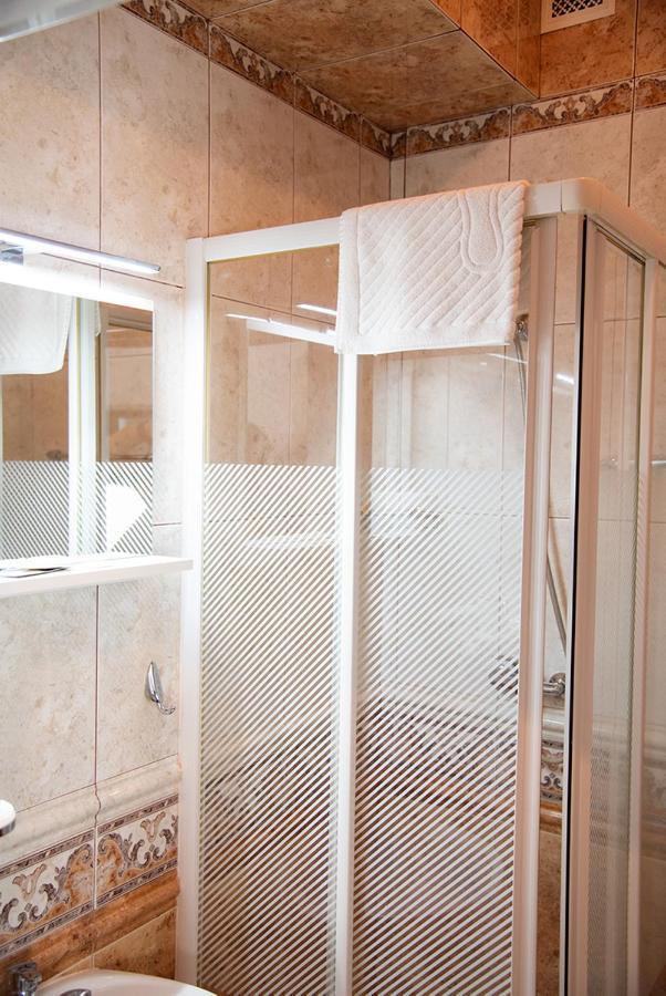 Baron Hotel Ciechanów Eksteriør billede
